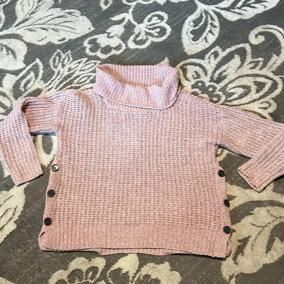 Eyeshadow sweater. Size small super soft and stretchy. Like new. - Picture 1 of 5